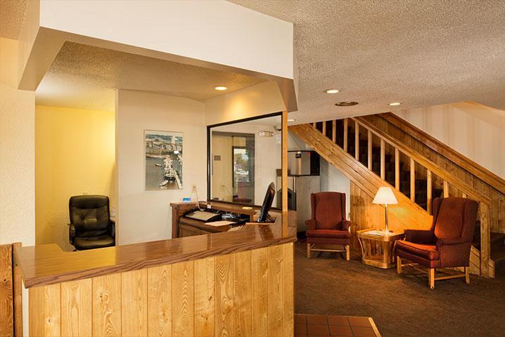 Superior Inn 外观 照片