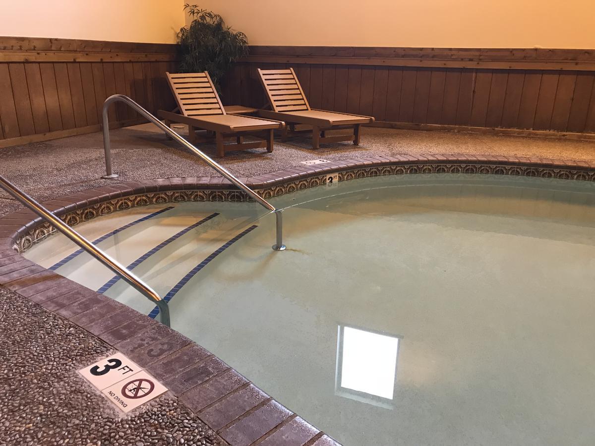 Superior Inn 外观 照片