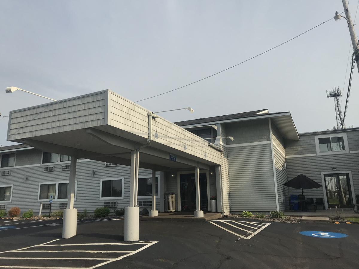 Superior Inn 外观 照片